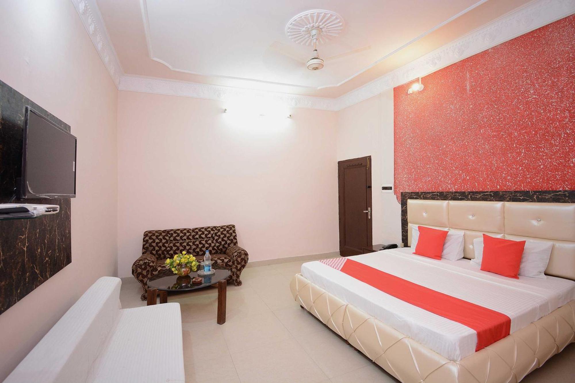 Pathānkot Hotel Asia Palace מראה חיצוני תמונה