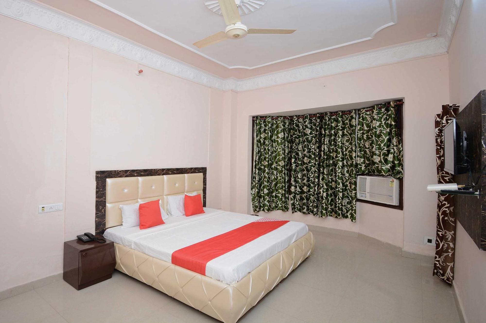 Pathānkot Hotel Asia Palace מראה חיצוני תמונה