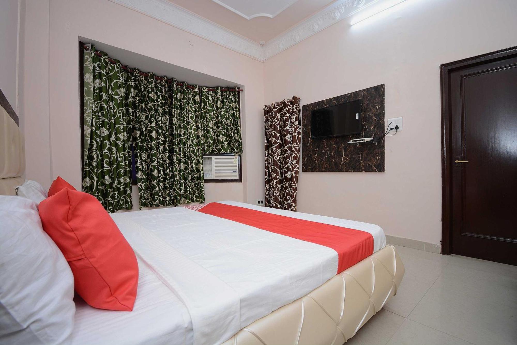 Pathānkot Hotel Asia Palace מראה חיצוני תמונה