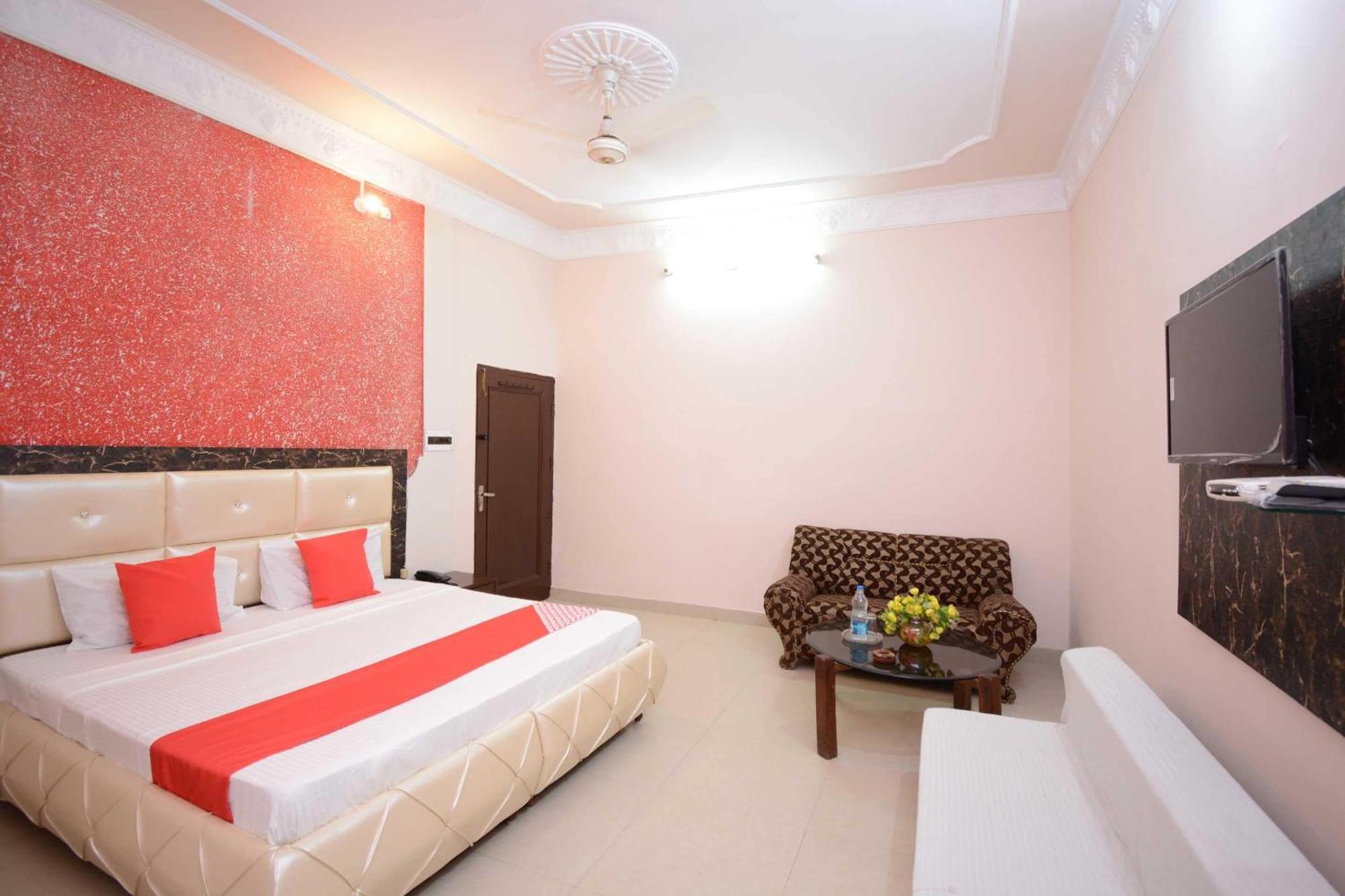 Pathānkot Hotel Asia Palace מראה חיצוני תמונה