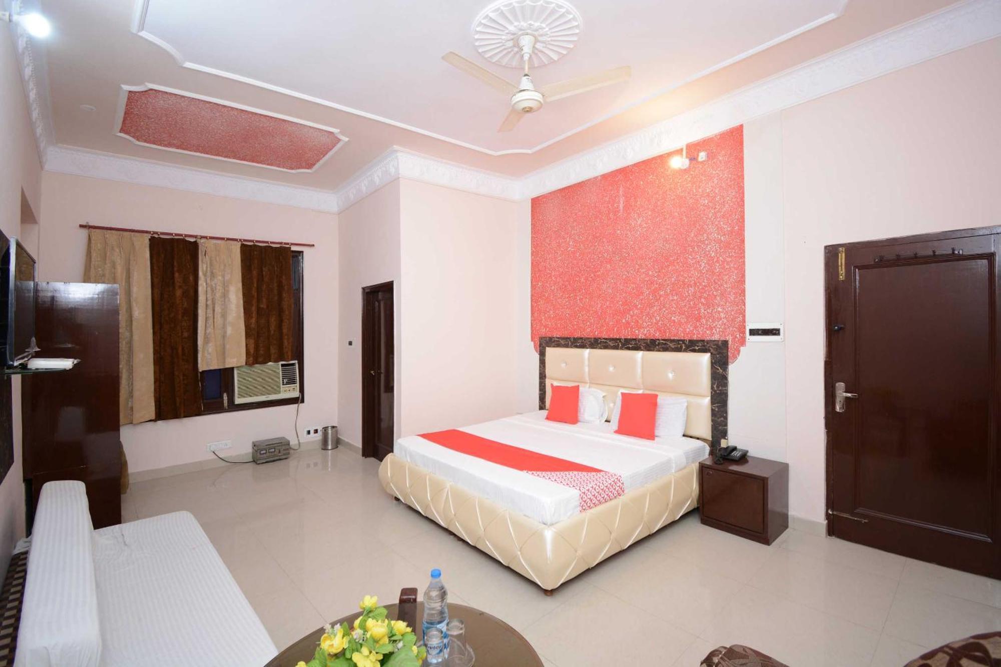 Pathānkot Hotel Asia Palace מראה חיצוני תמונה