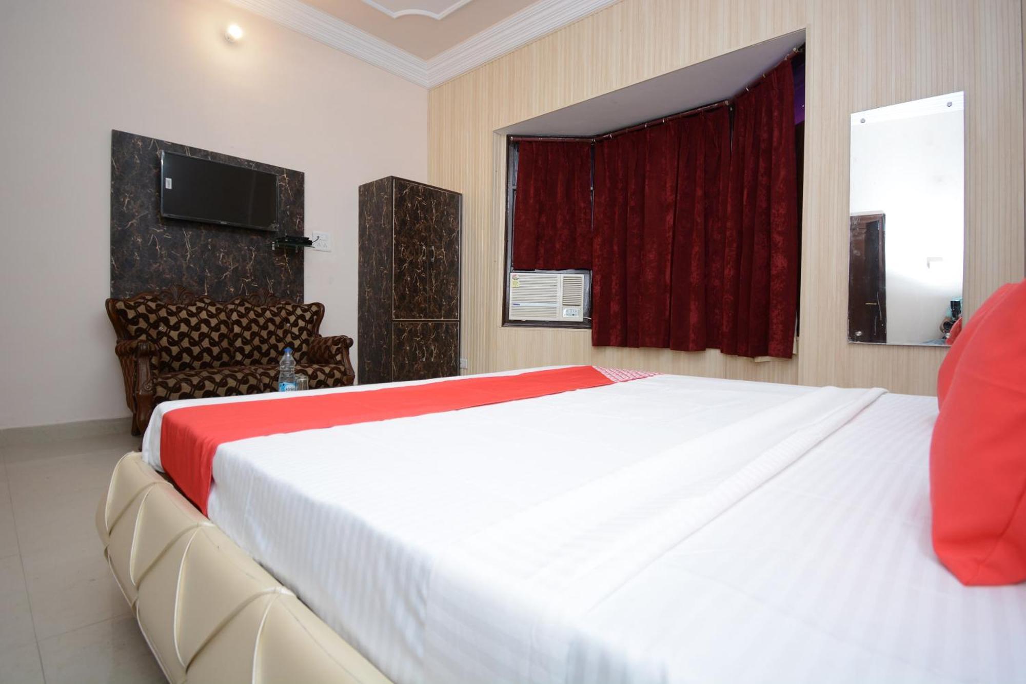 Pathānkot Hotel Asia Palace מראה חיצוני תמונה
