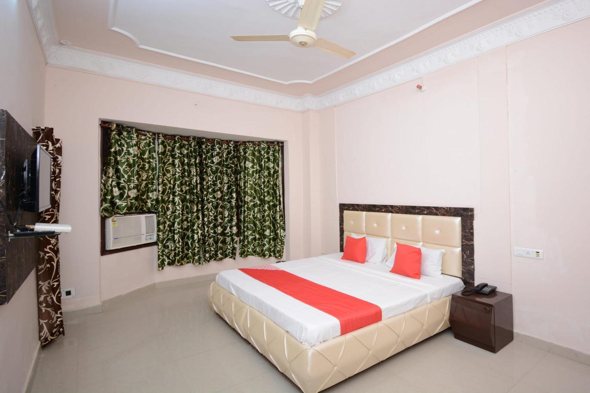 Pathānkot Hotel Asia Palace מראה חיצוני תמונה